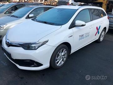 TOYOTA AURIS 2017