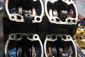 Suzuki rg 500 gamma motore ricambi carter