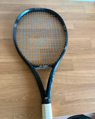 Yonex ezone 100