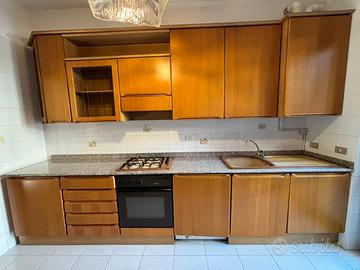 CUCINA COMPLETA LEGNO e MARMO 3,60 mt + 1,20 mt