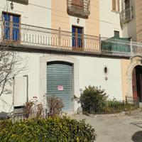 Locale commerciale in pieno centro a Polla (SA)