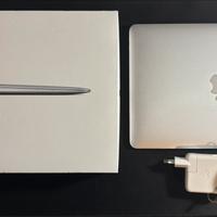MacBook Air 13" (2017) - Buonissimo stato con box