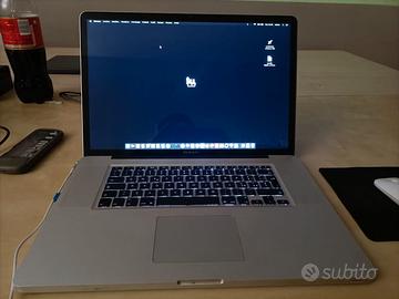 MacBook Pro 17" (raro)