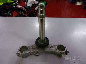Piastra di sterzo inferiore SUZUKI GSXR 600 K1 K3