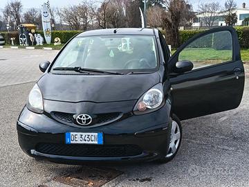 Toyota Aygo 1.0 12V VVT-i 3 porte Sol