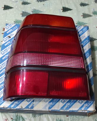 faro posteriore sinistro lancia thema nuovo 