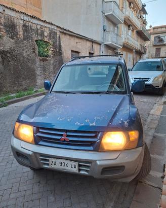mitsubishi pajero 