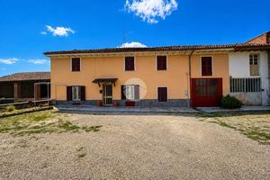 CASA SEMINDIPENDENTE A CALLIANO