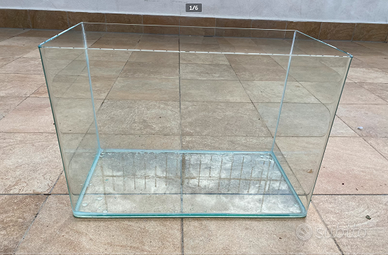 acquario angoli curvi