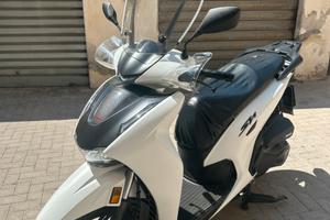 Honda SH 350 2025