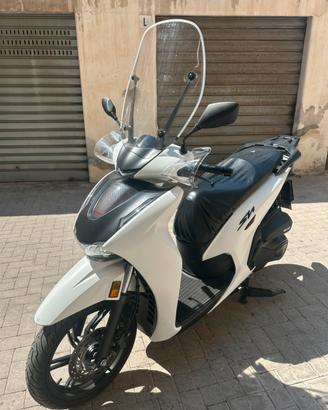 Honda SH 350 2025