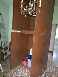 Armadio color noce scuro componibile