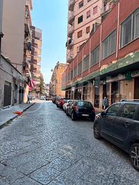 Via Pietro Giannone - Ad. Piazza Carlo III