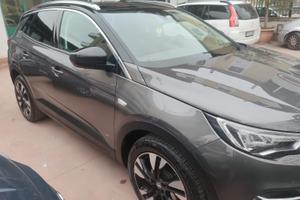 Opel Grandland X 120° Anniversario