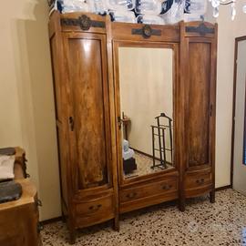 armadio  e cassettone vintage