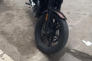 Moto Guzzi V7III Stone Night Pack ABS