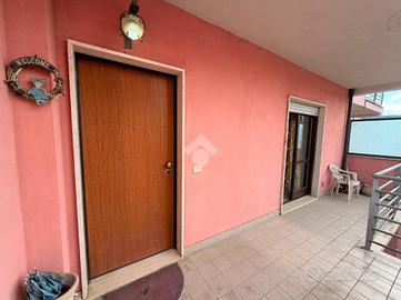 VILLA A SCHIERA A AVEZZANO