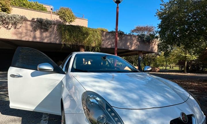 Alfa Romeo Giulietta 1.4 120 CV