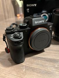 Sony Alpha A7 II Full Frame SOLO CORPO