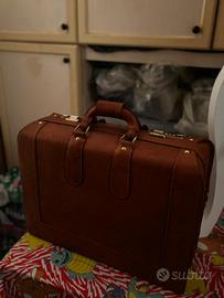 valigetta in pelle 