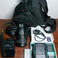 NIKON D 3300 con accessori