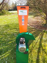 Arieggiatore , motocoltivatore e biotrituratore