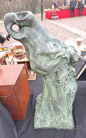 scultura in bronzo