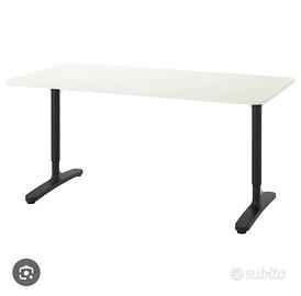 Scrivania Ikea bianca regolabile