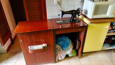 Macchina da cucire vintage 