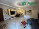 piano-rialzato-box-e-posto-auto