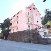 5 LOCALI A SERRA RICCÒ
