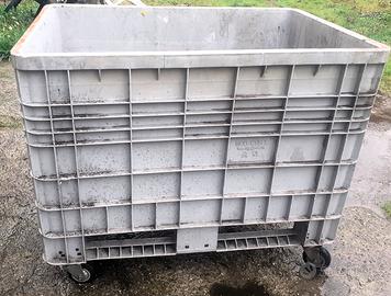 Contenitore usato plastica con ruote Cm 117X80X65