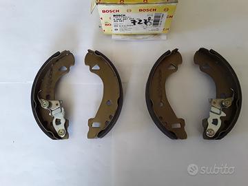 Serie ganasce freno post Fiat Uno '93