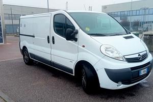 furgone Opel vivaro cdt 120 CV 