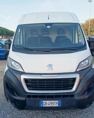 PEUGEOT Boxer 330 2.2 BlueHDi 120 S&S PC-TM Furg