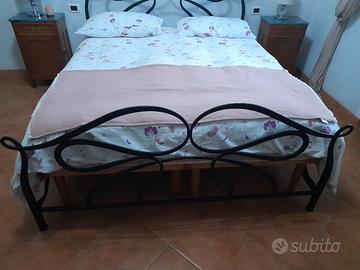  struttura letto in ferro battuto