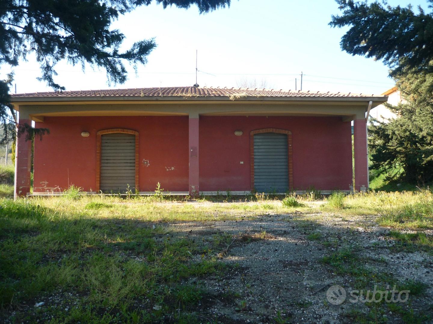 Terreno agricolo con fabbricato bifamiliare - Vista 2