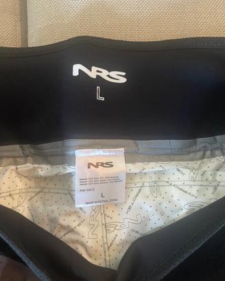Abbigliamento impermeabile per canoa