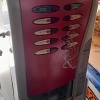 distributore bevande macchina caffè 