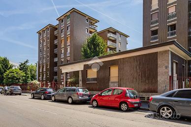 2 LOCALI A MILANO
