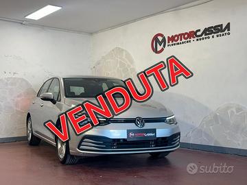 Volkswagen Golf 1.0 eTSI EVO DSG Life AUTOMATICA