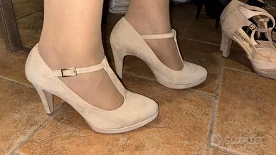 Decolletè avorio con chiusura a T