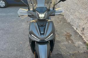 Voge Sfida SR16 125 - Anno 2025