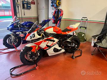 YAMAHA R6 - PRONTO PISTA