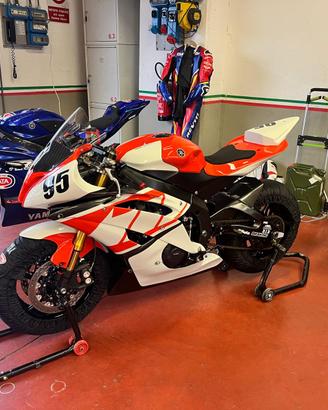 YAMAHA R6 - PRONTO PISTA