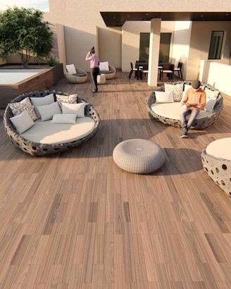 Quadrivano con piscina privata e doppia terrazza