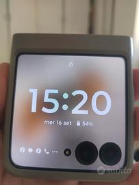 Motorola razr 70