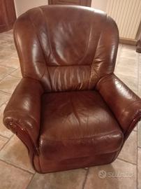 coppia poltrone in pelle 