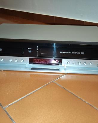 Videoregistratore VHS +DVD combo LG V190