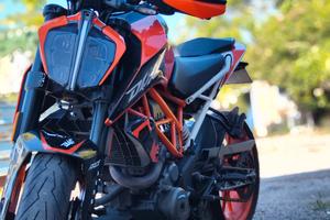 KTM Duke 390 